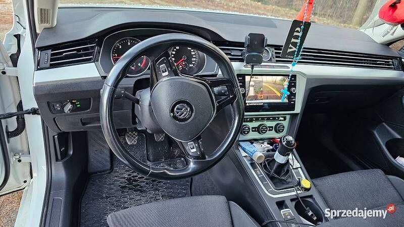 Używany VW Passat 2019 Biały Sedan/Limuzyna