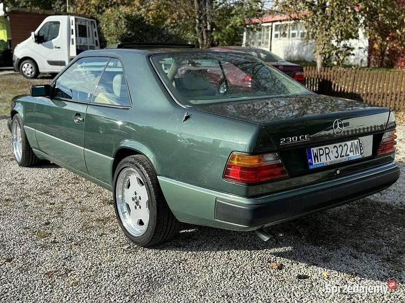 Używany Mercedes 230 1990 Zielony Coupe
