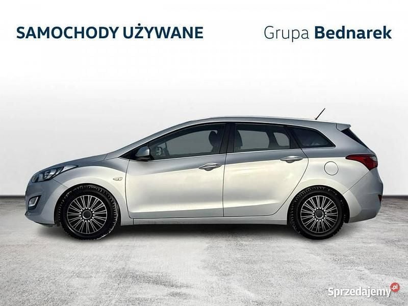 Srebrny Używany 2016 Hyundai i30 Kombi | 42 900 zł (Uczciwa cena) - Obraz 1/4