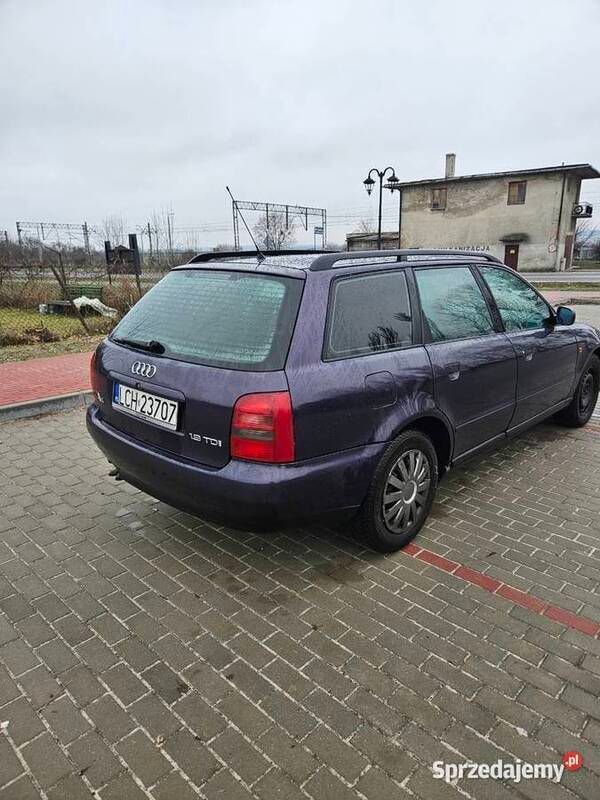 Używany Audi A4 1998 Sedan/Limuzyna
