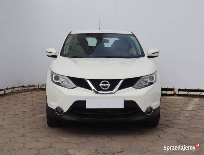 Biały Używany 2016 Nissan Qashqai SUV | 45 999 zł (Dobra cena) - Obraz 1/4