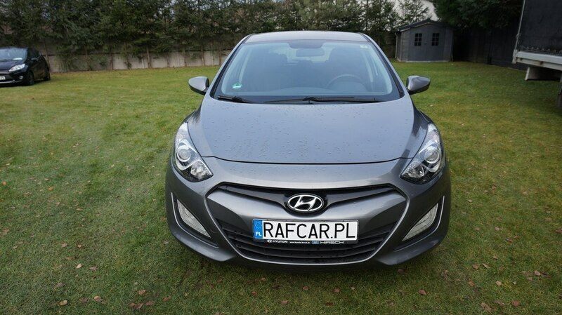 Używany Hyundai i30 120 KM (88 kW) 2013 Brązowy Hatchback