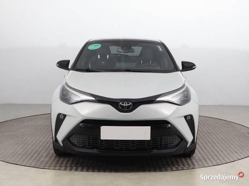 Biały Używany 2021 Toyota C-HR SUV | 106 999 zł (Uczciwa cena) - Obraz 1/4