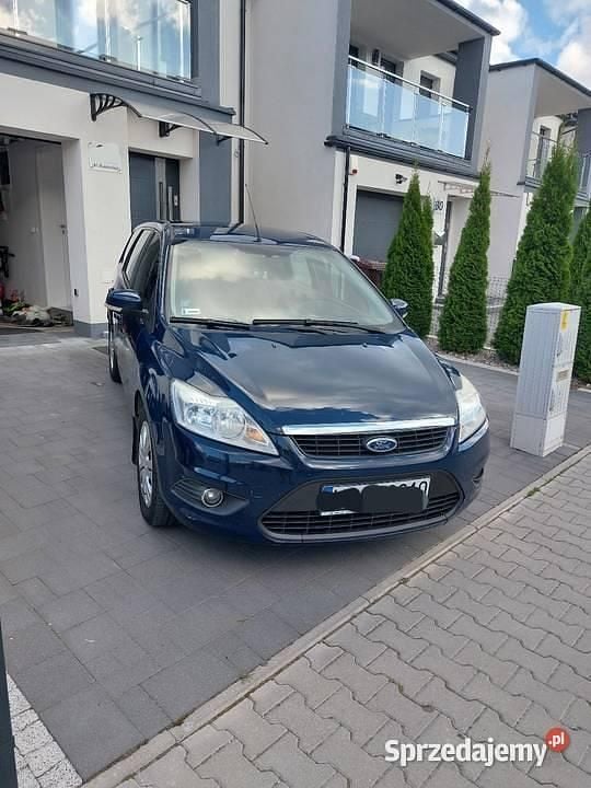 Używany Ford Focus 2010 Granatowy Kombi