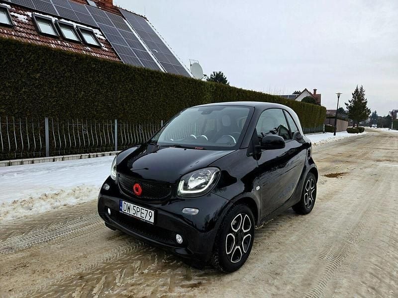 Czarny (metalik) Używany 2015 Smart ForTwo Coupé Coupe | 19 900 zł - Obraz 1/4