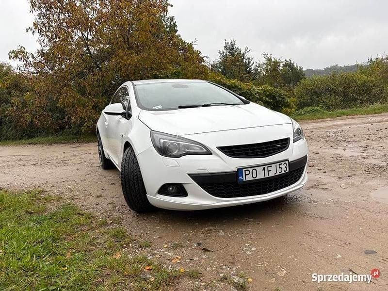 Używany Opel Astra GTC OPC 2012