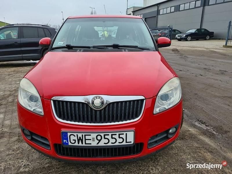 Czerwony Używany 2007 Skoda Fabia Hatchback | 8000 zł (Dobra cena) - Obraz 1/4