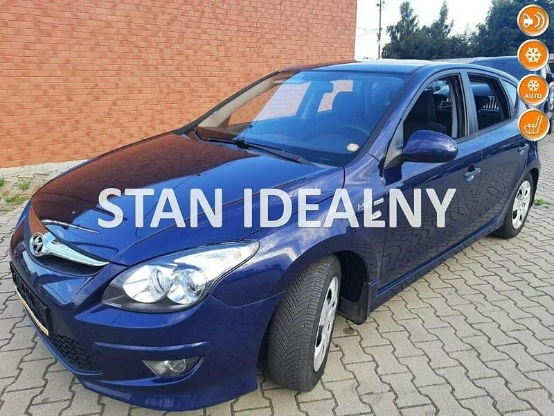 Fioletowy Używany 2011 Hyundai i30 Hatchback | 16 400 zł (Uczciwa cena) - Obraz 1/4