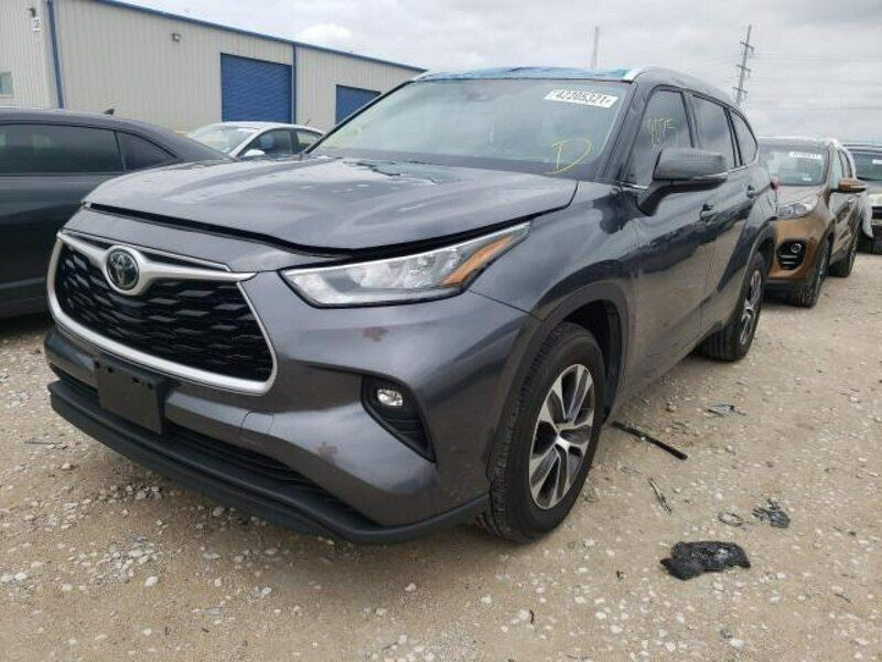 Używany Toyota Highlander XLE 295 KM (216 kW) 2020 Szary SUV