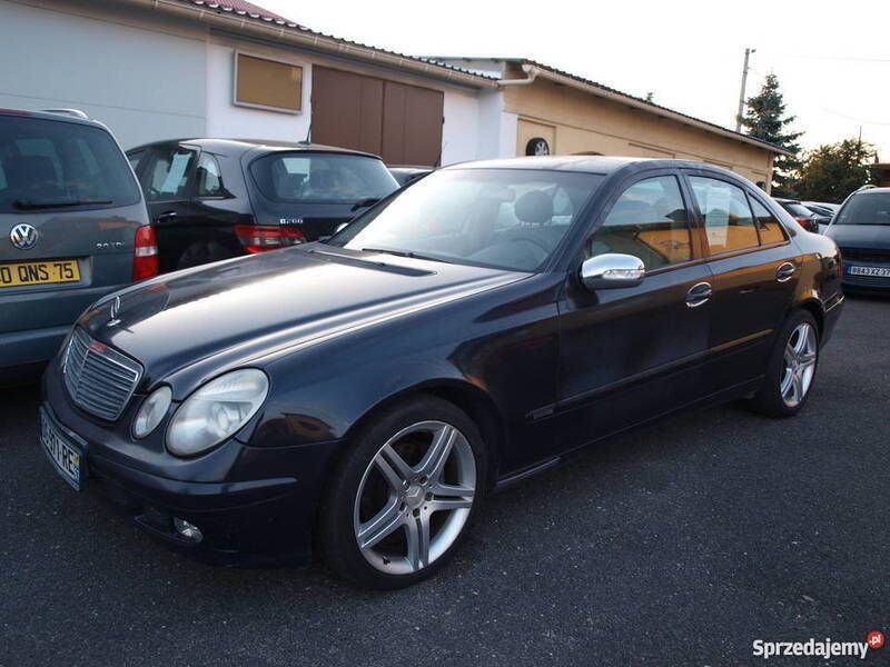 Granatowy Używany 2005 Mercedes A220 Elegance Sedan/Limuzyna | 18 300 zł - Obraz 1/4