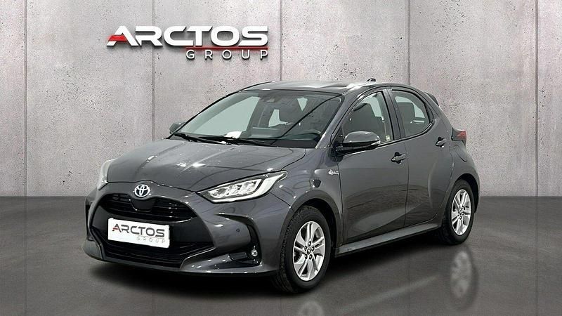 Czarny Używany 2023 Toyota Yaris Comfort Hatchback | 74 900 zł (Uczciwa cena) - Obraz 1/4