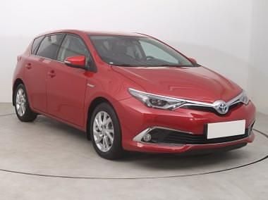 Czerwony Używany 2016 Toyota Auris Hatchback | 57 999 zł (Uczciwa cena) - Obraz 1/4
