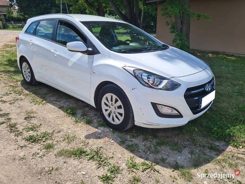 Biały Używany 2017 Hyundai i30 Kombi | 32 500 zł (Uczciwa cena) - Obraz 1/4