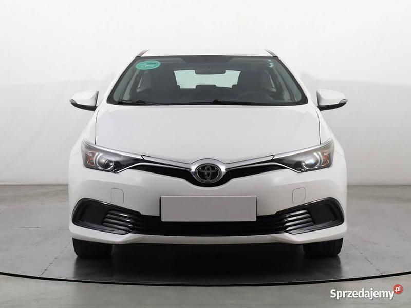 Używany Toyota Auris 132 KM (97 kW) 2018 Biały Kombi