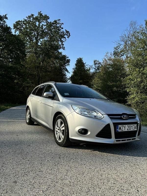 Srebrny Używany 2011 Ford Focus Kombi | 14 300 zł (Uczciwa cena) - Obraz 1/4