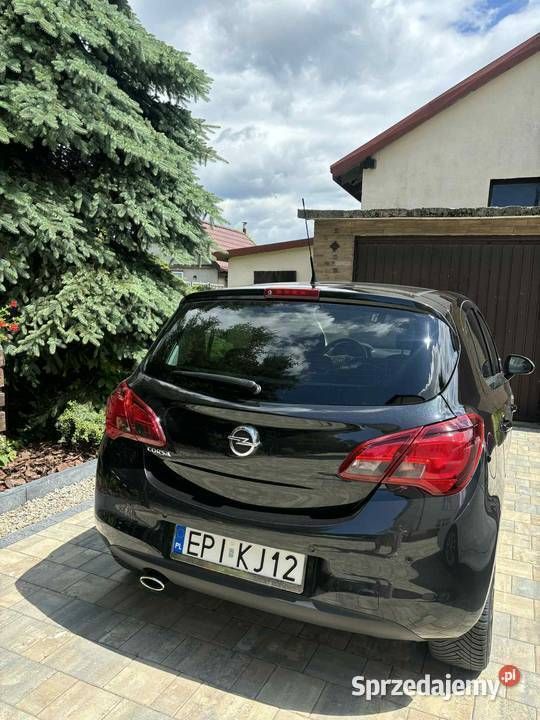 Używany Opel Corsa 2015 Czarny Hatchback