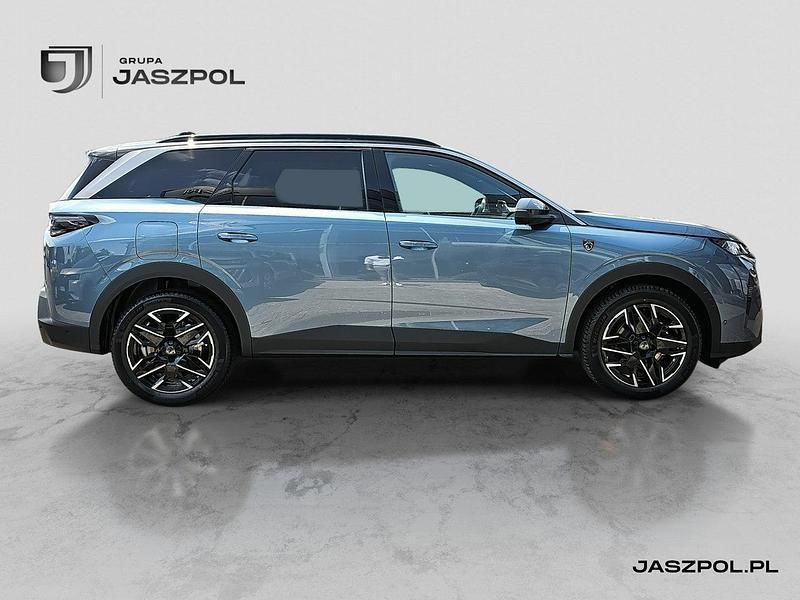 Nowe Peugeot 5008 145 KM (106 kW) 2025 Niebieski jasny (metalik) Minivan