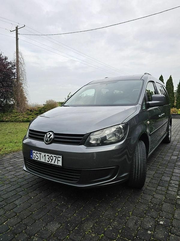 Używany VW Caddy 102 KM (75 kW) 2012 Szary (metalik) Minivan