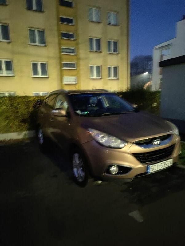 Używany Hyundai ix35 2013 Brązowobeżowy SUV