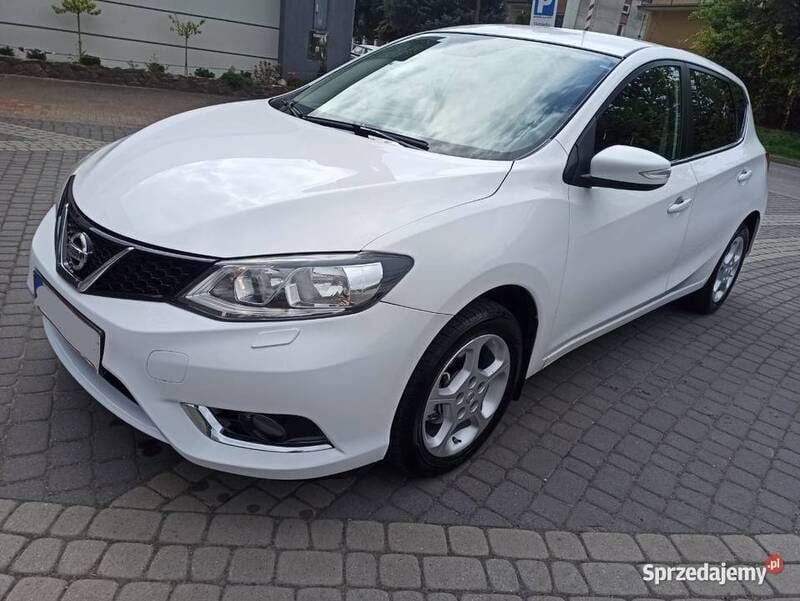 Używany Nissan Pulsar 115 KM (84 kW) 2016 Biały Hatchback