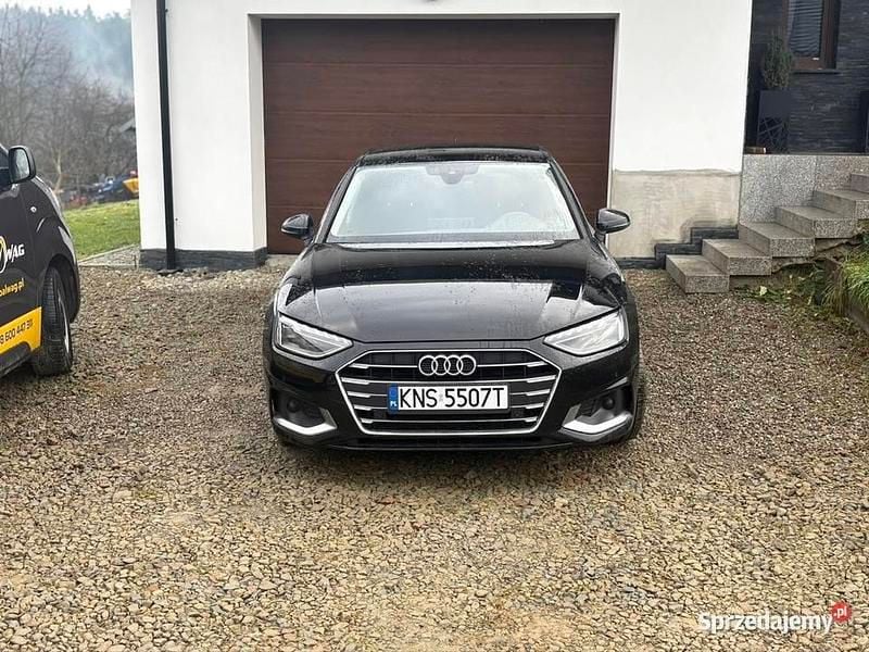 Używany Audi A4 2020 Czarny Sedan/Limuzyna