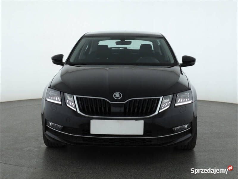 Czarny Używany 2017 Skoda Octavia Hatchback | 54 999 zł (Uczciwa cena) - Obraz 1/4