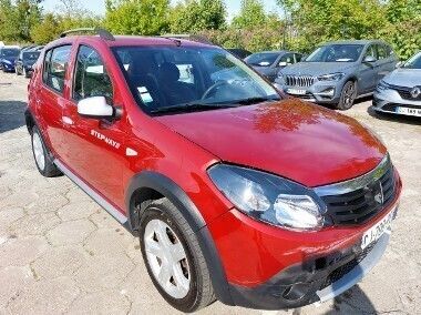 Bordowy Używany 2012 Dacia Sandero Stepway Hatchback | 8900 zł - Obraz 1/4