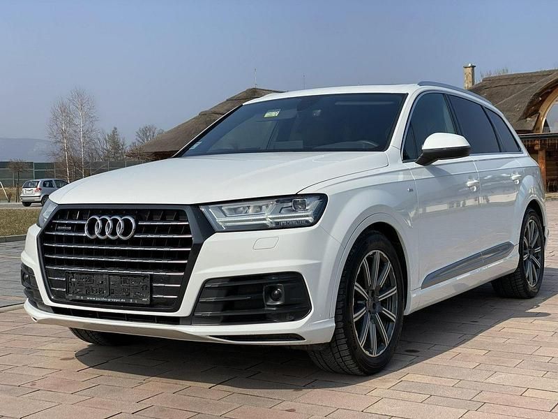 Używany Audi Q7 S-Line 272 KM (200 kW) 2017 Biały SUV