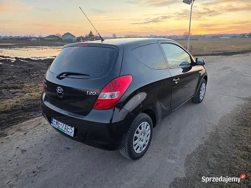 Używany Hyundai i20 2011 Czarny Hatchback