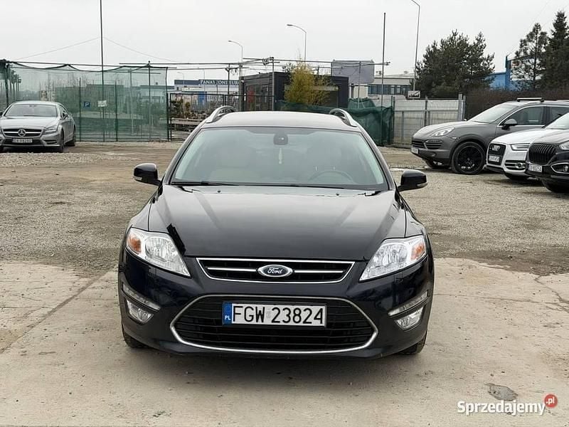 Używany Ford Mondeo 2011 Czarny Kombi