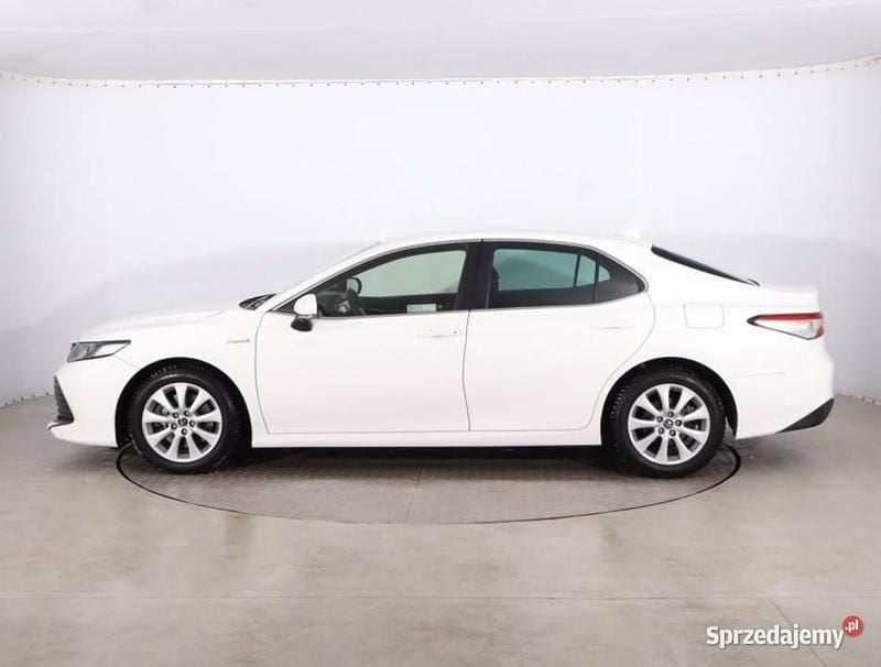 Używany Toyota Camry 2019 Biały Sedan/Limuzyna