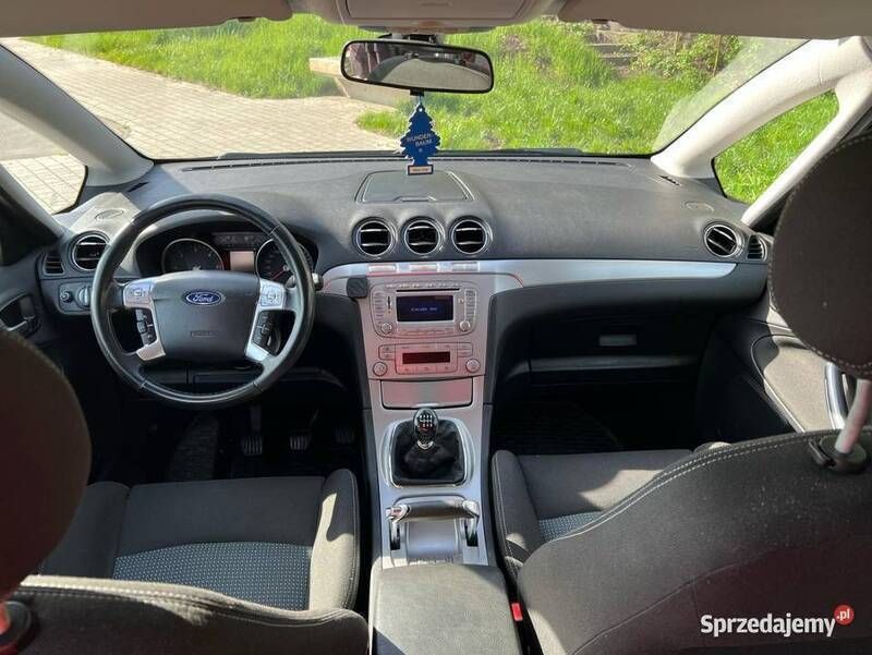 Używany Ford S-MAX S 2010 Czarny Minivan