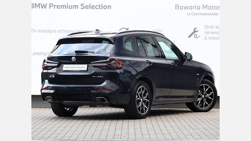 Używany BMW X3 Shadowline 292 KM (214 kW) 2022 Czarny carbon m metalizowany SUV