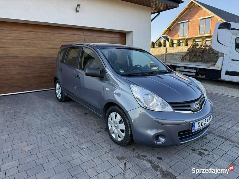 Używany Nissan Note 88 KM (64 kW) 2011 Szary Hatchback