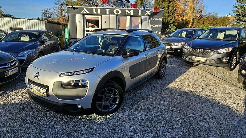 Używany Citroën C4 Cactus 92 KM (67 kW) 2014 Srebrny Hatchback