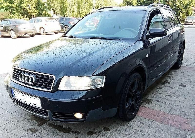 Czarny Używany 2003 Audi A4 Kombi | 7000 zł (Uczciwa cena) - Obraz 1/4