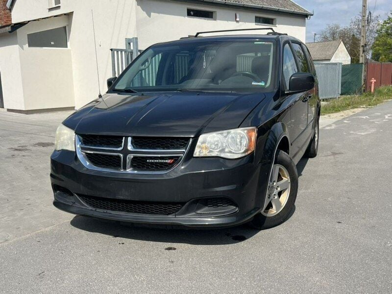 Używany Dodge Grand Caravan 283 KM (208 kW) 2012 Czarny (metalik) Minivan