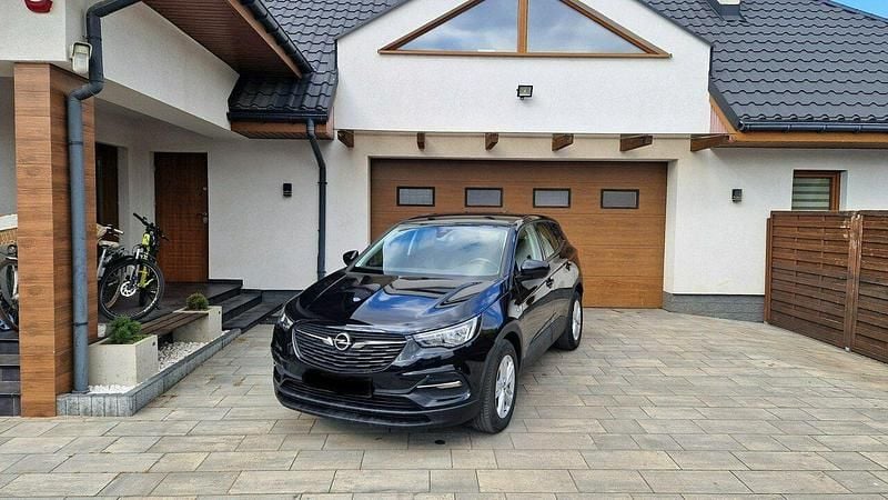 Czarny Używany 2018 Opel Grandland X SUV | 44 900 zł (Dobra cena) - Obraz 1/4