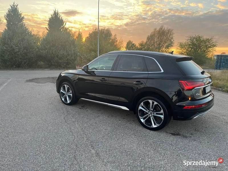 Używany Audi Q5 Sport 252 KM (185 kW) 2020 Czarny SUV