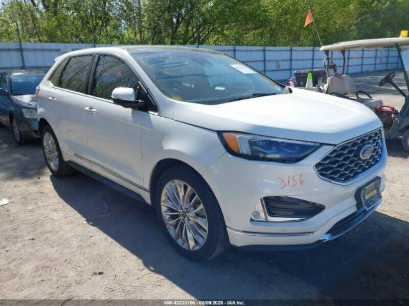 Biały Używany 2022 Ford Edge SUV | 67 380 zł - Obraz 1/3
