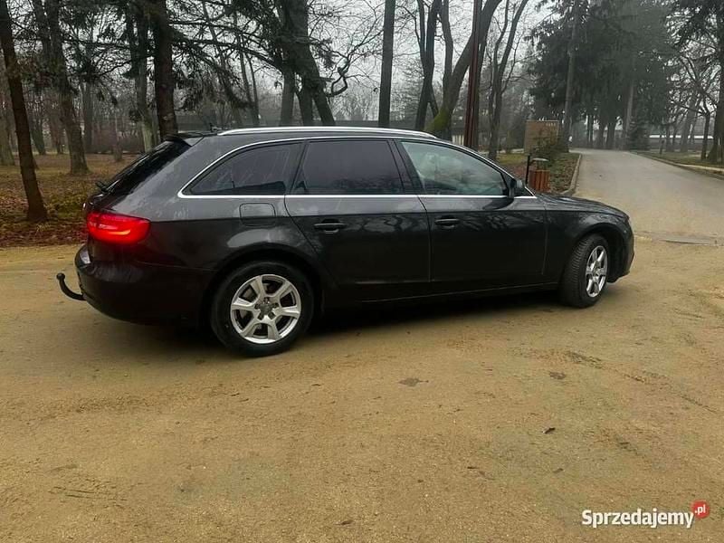 Używany Audi A4 2014 Czarny Kombi