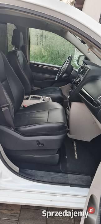Używany Chrysler Town & Country 2015 Minivan