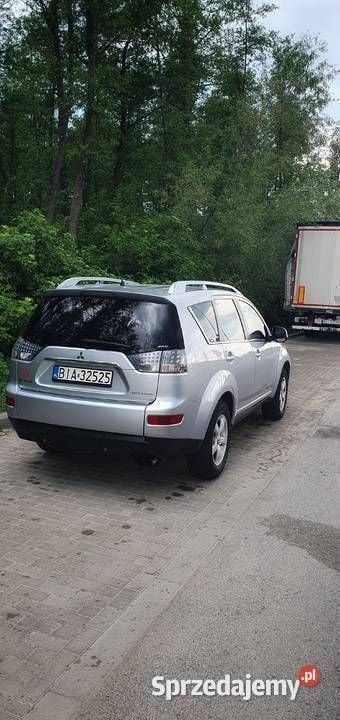 Używany Mitsubishi Outlander 140 KM (102 kW) 2008 Srebrny SUV