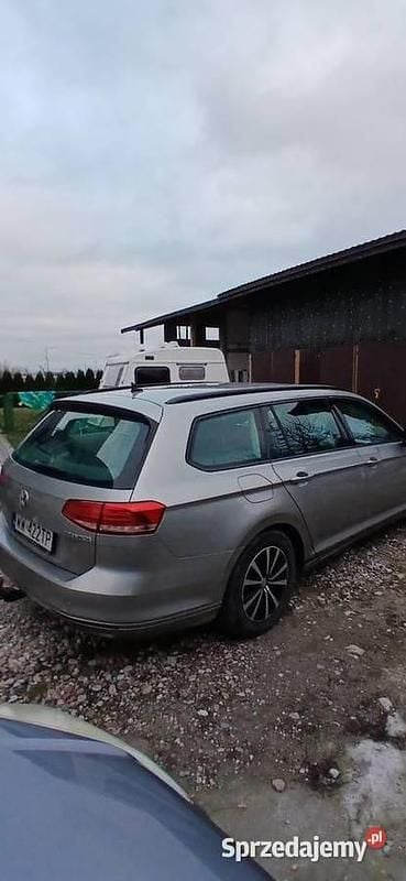 Używany VW Passat 105 KM (77 kW) 2014 Grafitowy Kombi