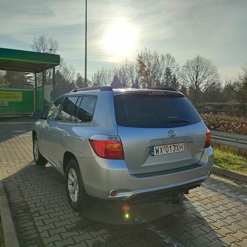 Srebrny Używany 2010 Toyota Highlander SUV | 50 900 zł - Obraz 1/4