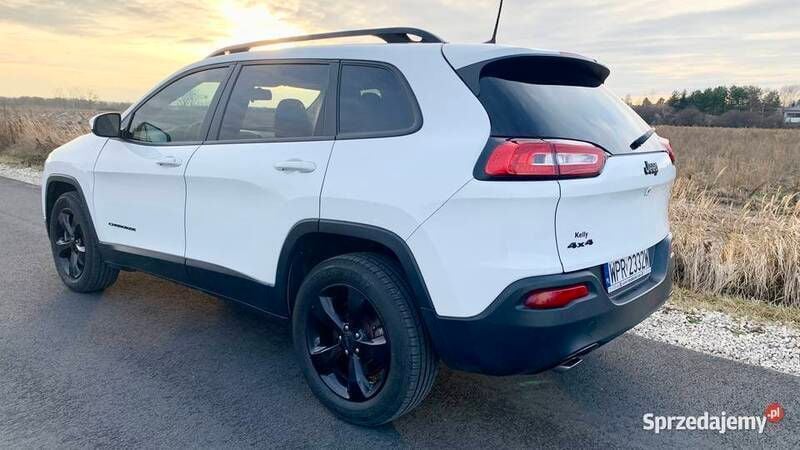 Używany 2016 Jeep Cherokee Altitude SUV | 73 900 zł - Obraz 1/4