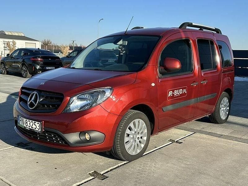 Używany Mercedes Citan 111 110 KM (80 kW) 2017 Inny kolor Minivan