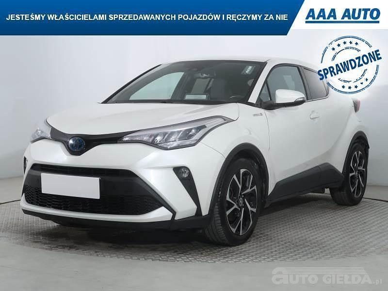 Używany Toyota C-HR 184 KM (135 kW) 2021 Biały SUV