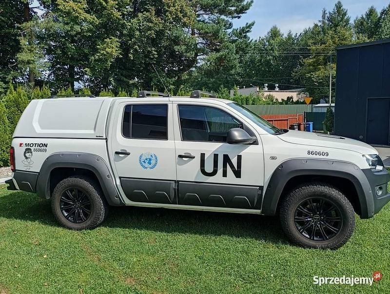 Biały Używany 2015 VW Amarok Pickup | 70 000 zł - Obraz 1/4