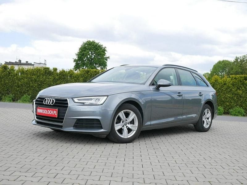 Szary Używany 2019 Audi A4 Comfort Kombi | 97 500 zł (Drogi) - Obraz 1/4